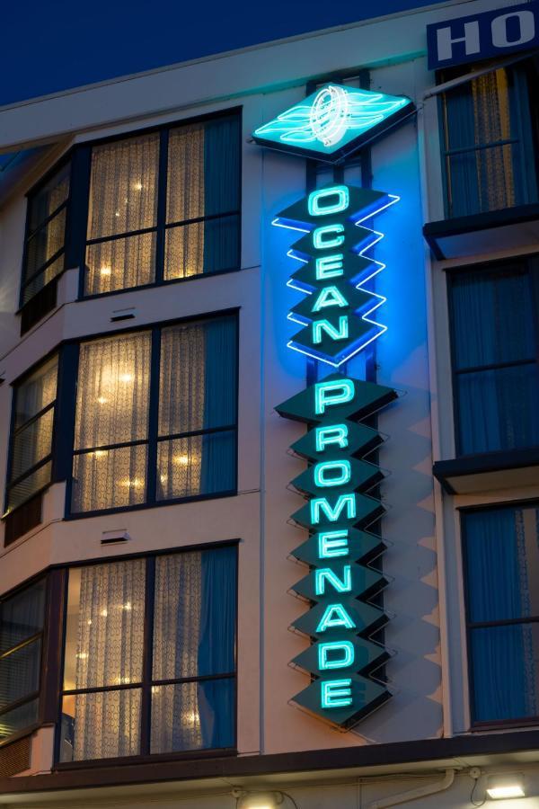 Ocean Promenade Hotel White Rock Ngoại thất bức ảnh