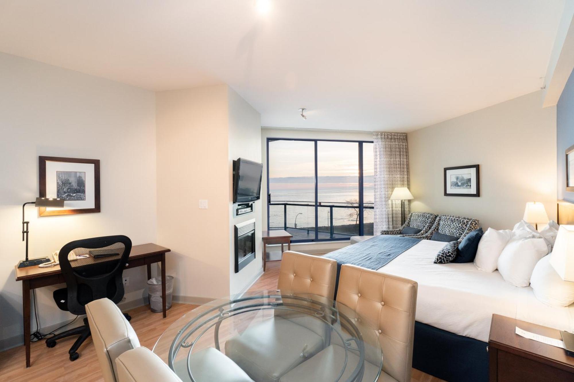 Ocean Promenade Hotel White Rock Phòng bức ảnh