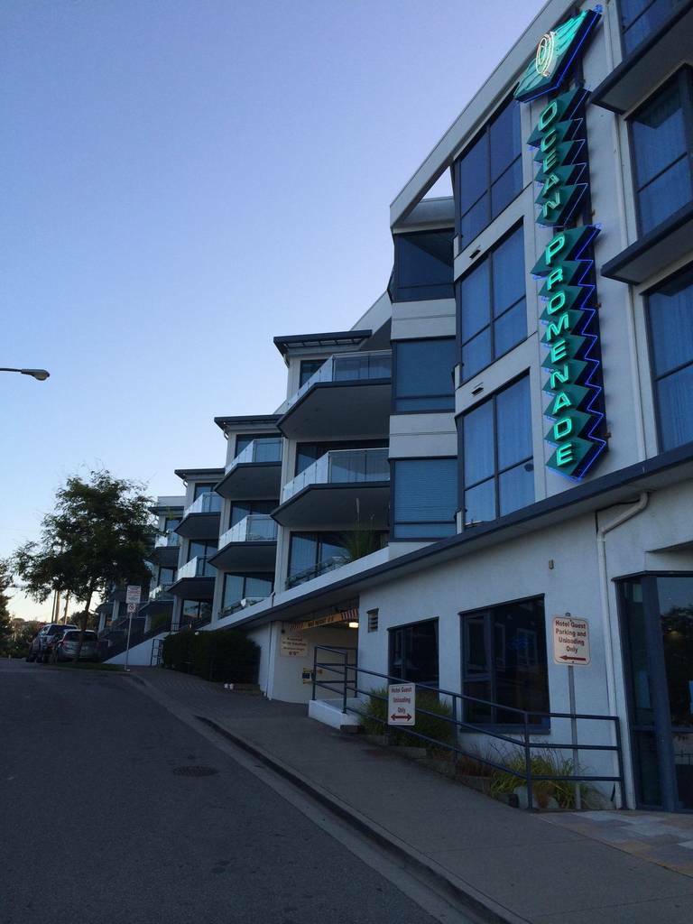 Ocean Promenade Hotel White Rock Ngoại thất bức ảnh